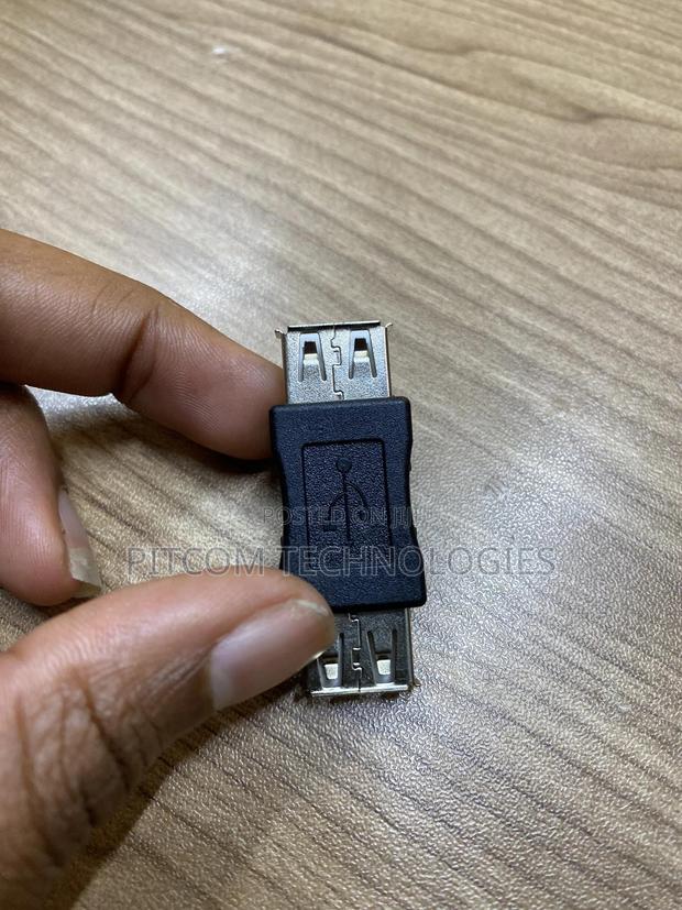 Usb Female to Female Coupler - main view