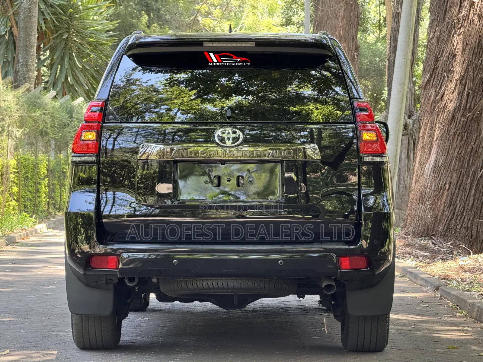 Toyota Land Cruiser Prado 2022 Black