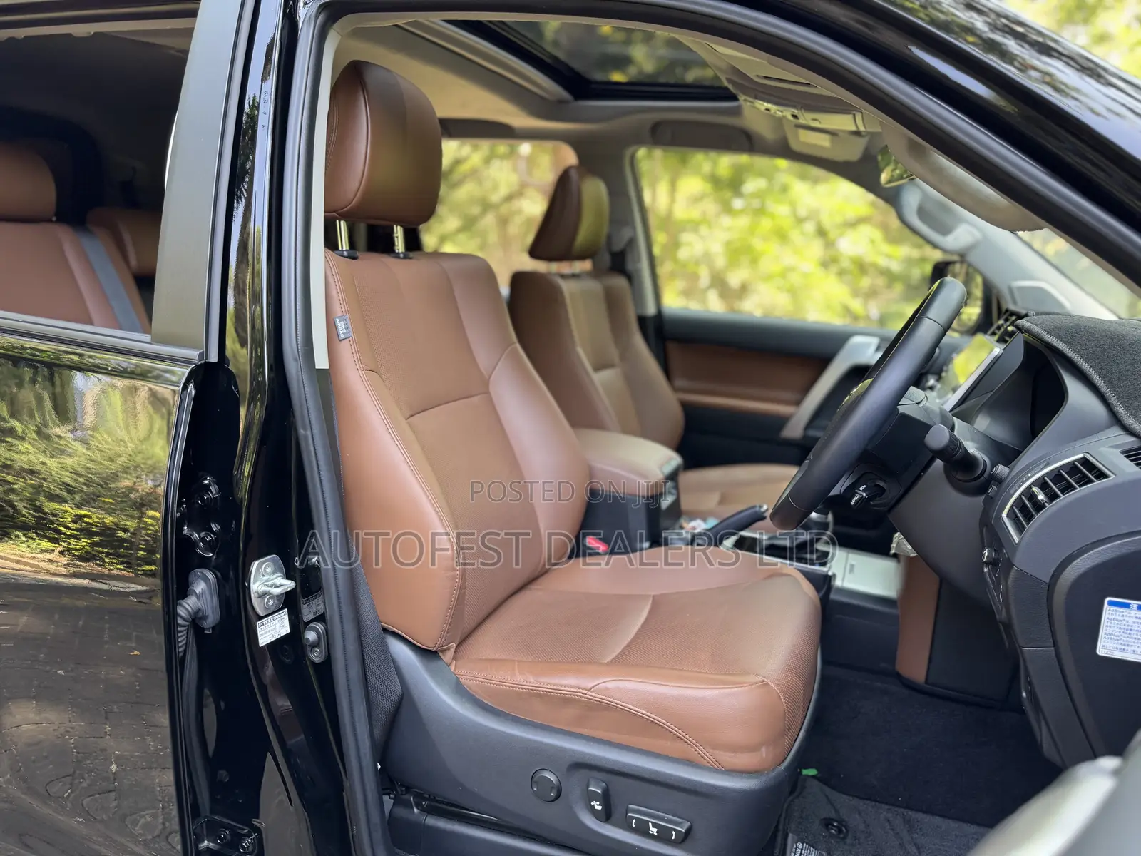 Toyota Land Cruiser Prado 2022 Black