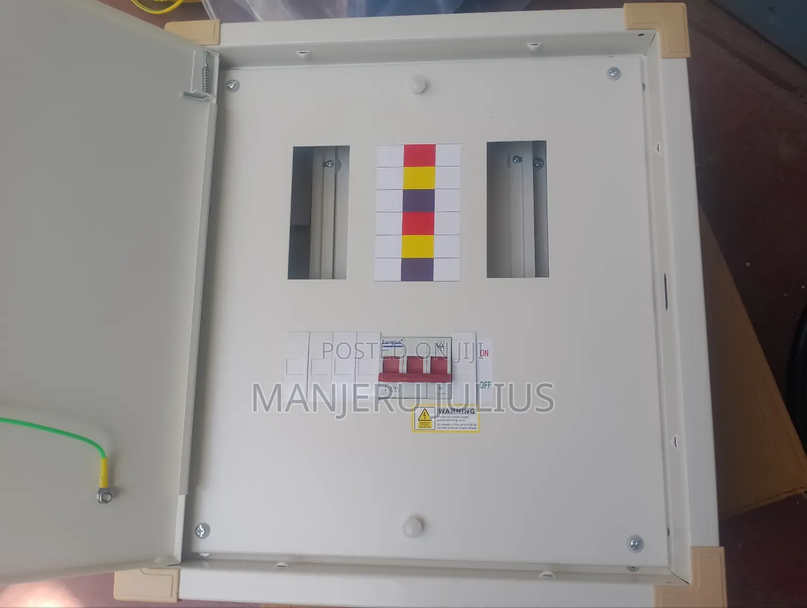 4way 3phase Distribution Board