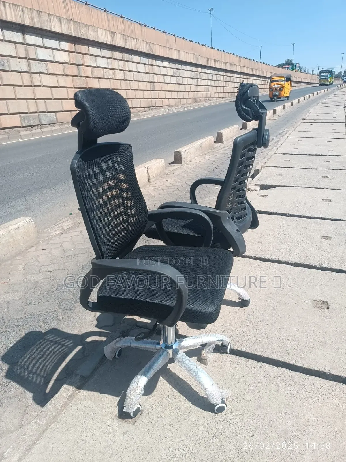 Black Ergonomic Headrest Office Chair Yv9es