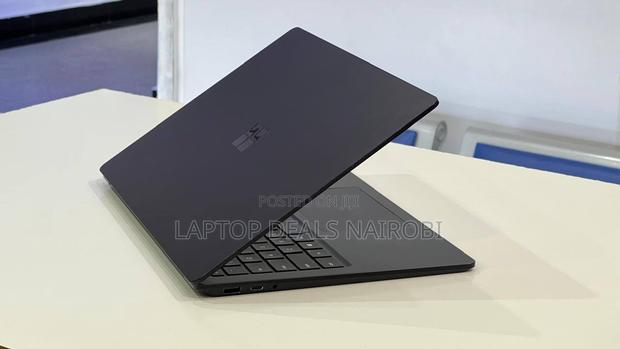 Laptop Microsoft Surface Pro 3 16GB Intel Core I5 SSD 256GB - thumbnail 2