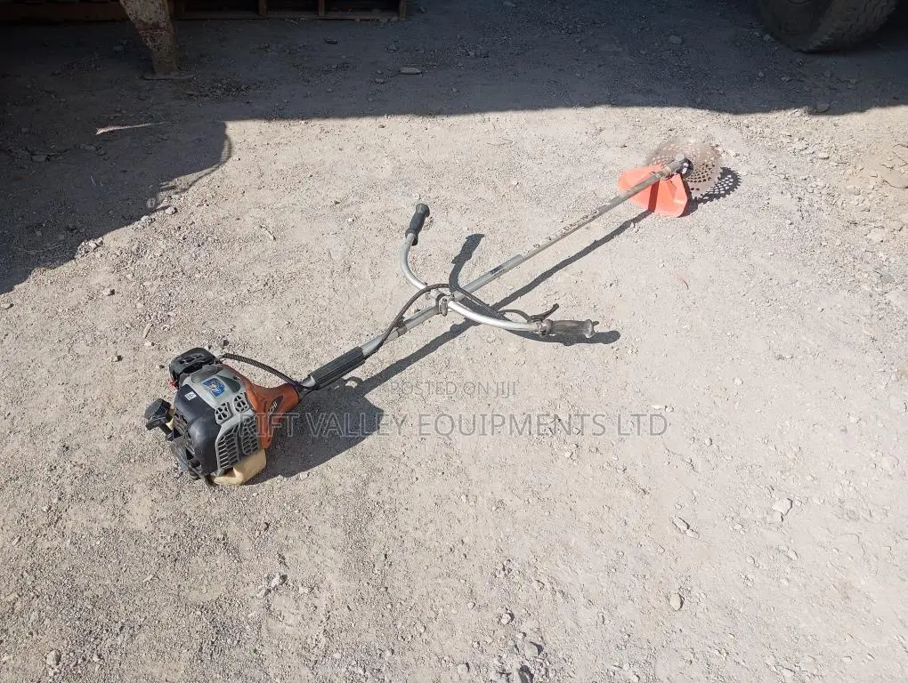 Hitachi 4 Stroke Ex Japan Grass Cutter