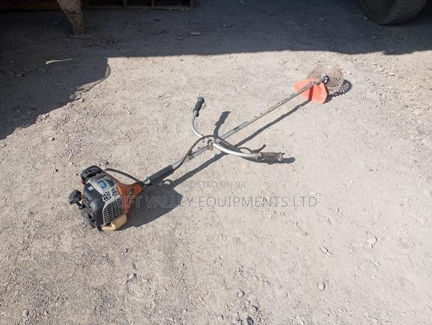 Hitachi 4 Stroke Ex Japan Grass Cutter - thumbnail 4