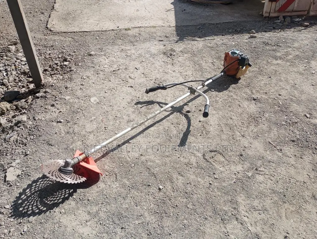 Hitachi 4 Stroke Ex Japan Grass Cutter