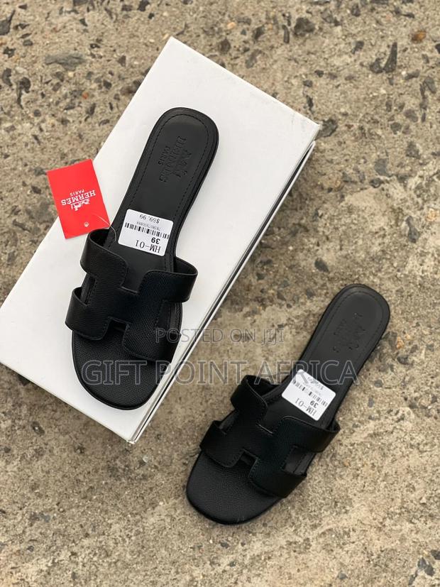 Black Hermes Sandal for Women - thumbnail 2