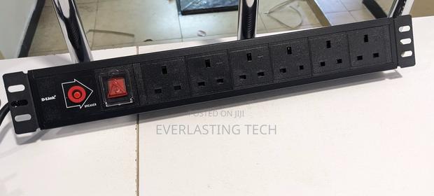 Dlink 6 Way Power Distribution Unit - main view