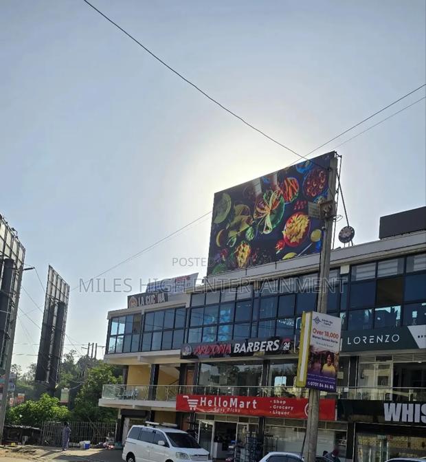 Outdoor Advertising Screens
