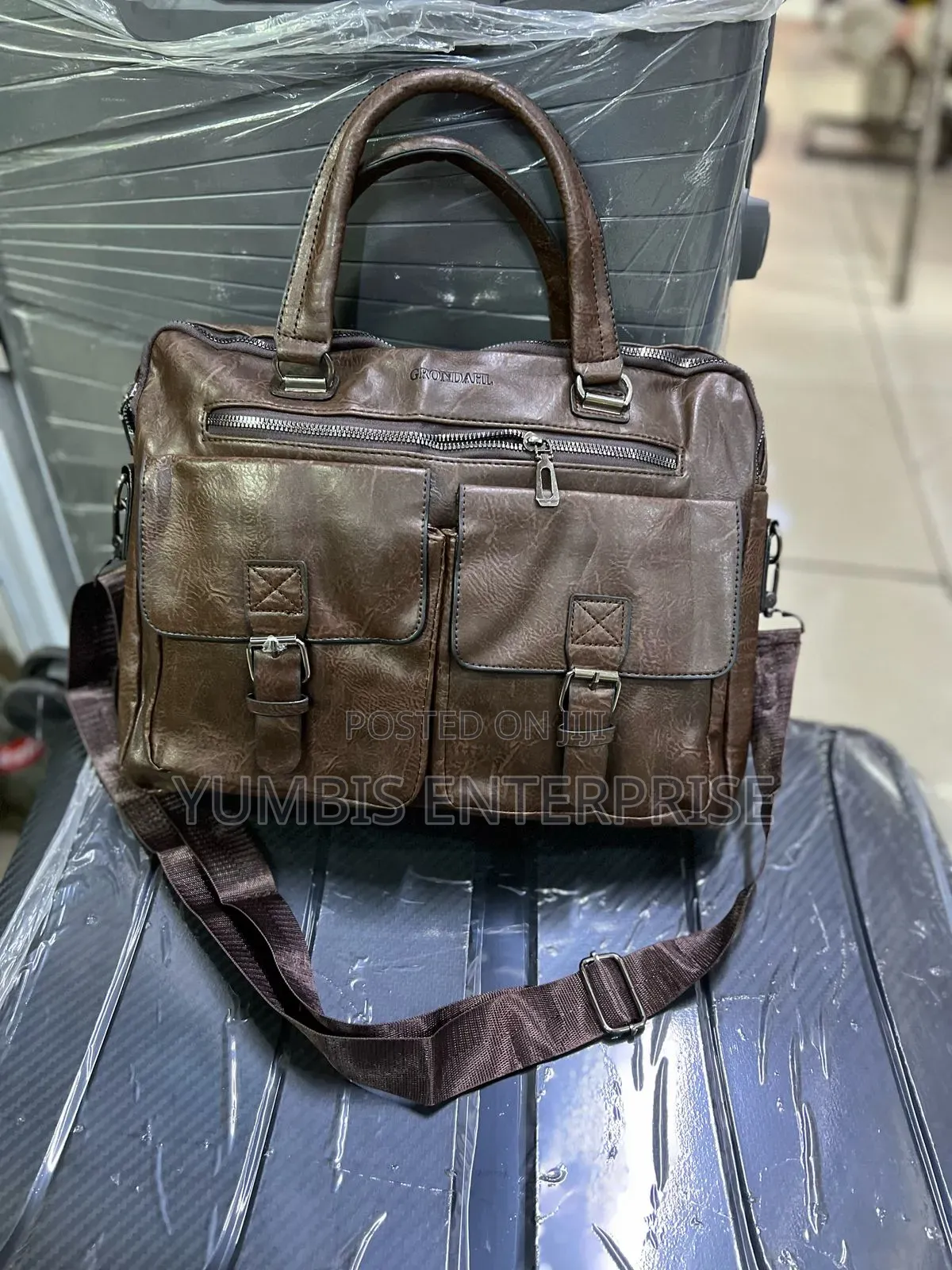 Darkbrown Leather Men's __Laptop/Shoulder --Bags at 1800