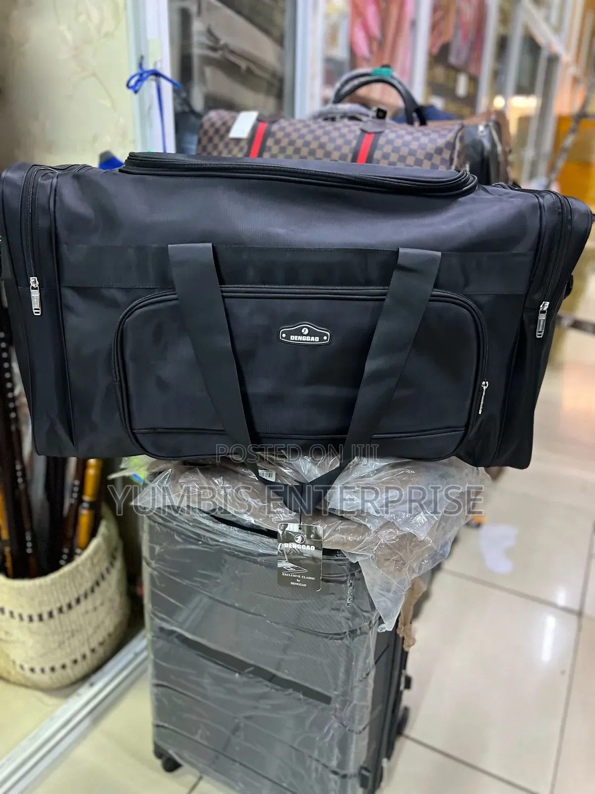 Black Large Size Family Travelling -Bags at 1800