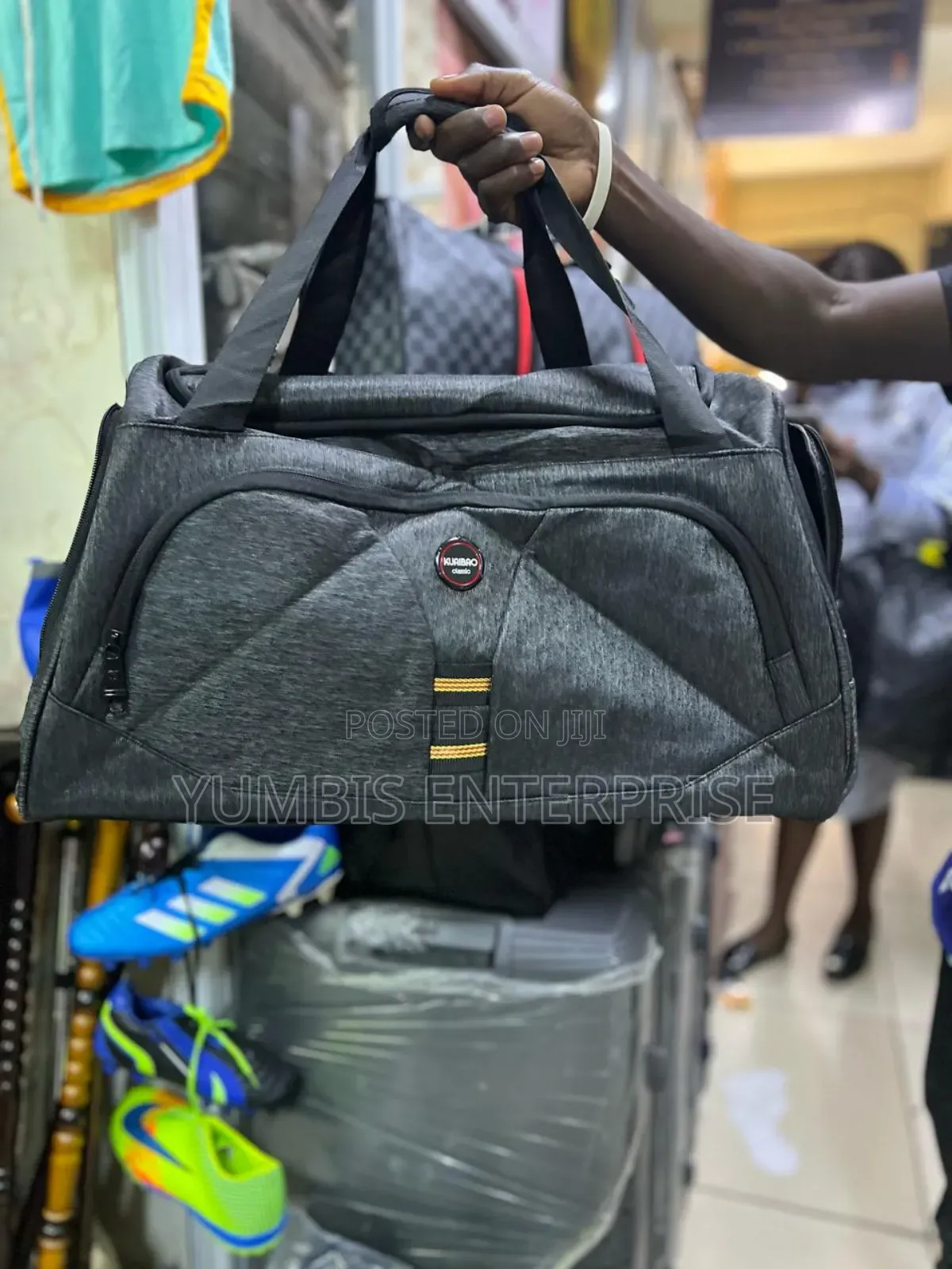 Grey Canvas Material Quality Duffle Travel _Bags at 1500