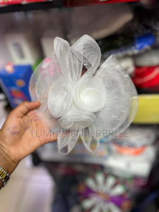 White Fascinators Kes 600 - thumbnail 2