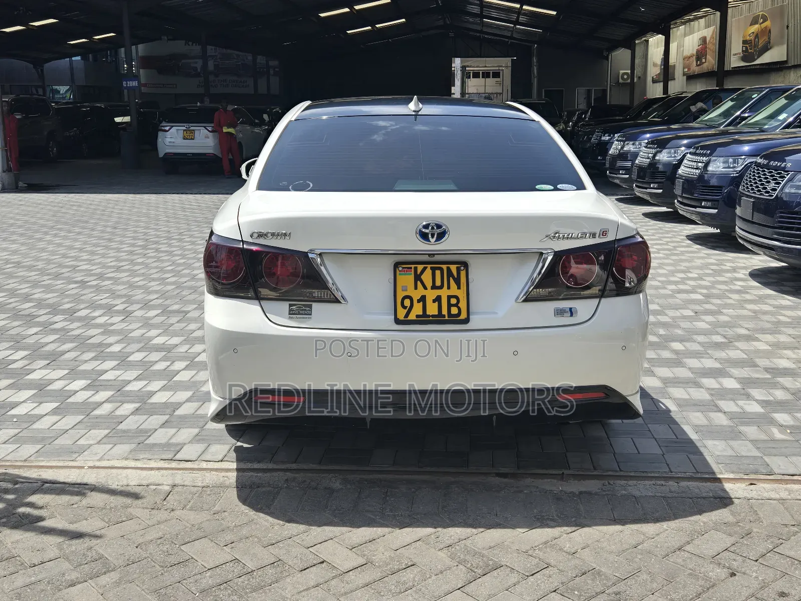 Toyota Crown 2016 White