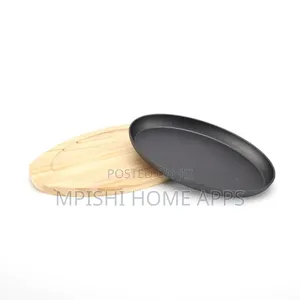Sizzler Plate With a Wooden Base 28×17cm