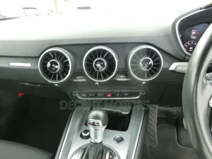 Audi TT 2.0T AWD quattro Roadster 2018 Blue