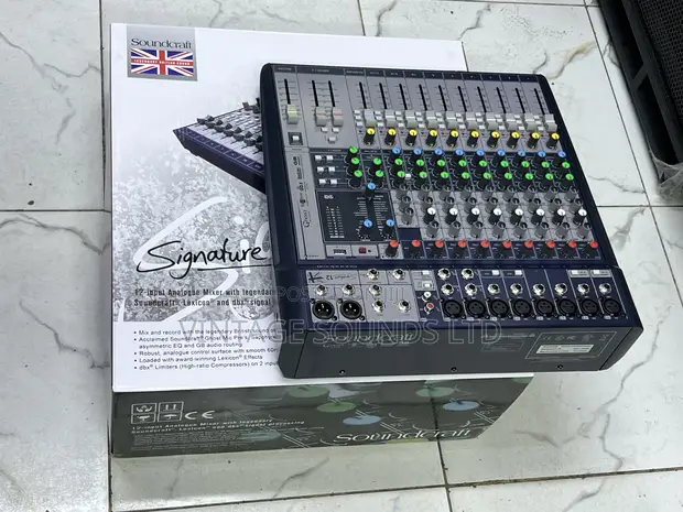 Soundcraft Signature12 -12-channel Multi-track Mixer Fx in Nairobi