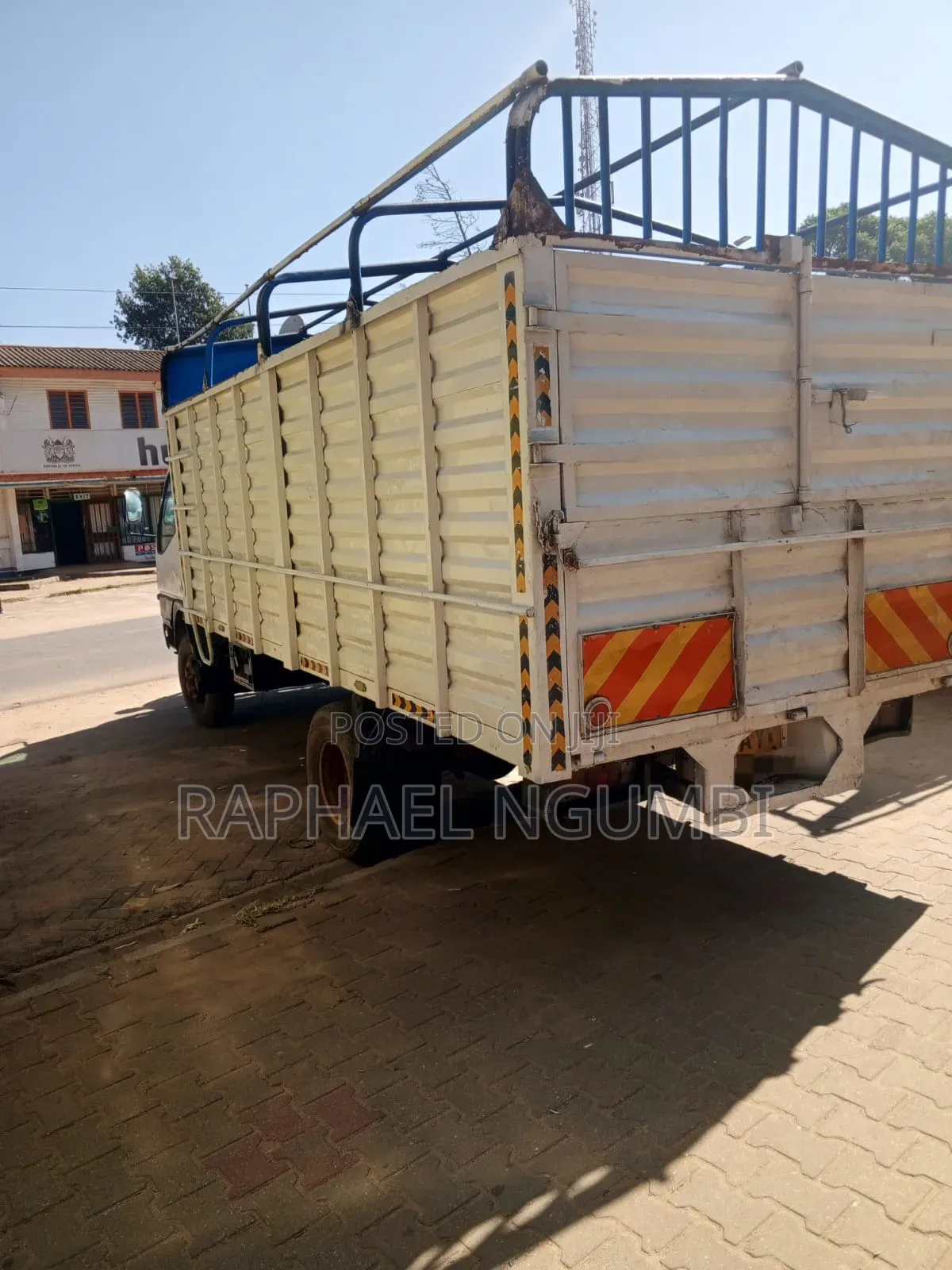 Mitsubishi Canter Kay