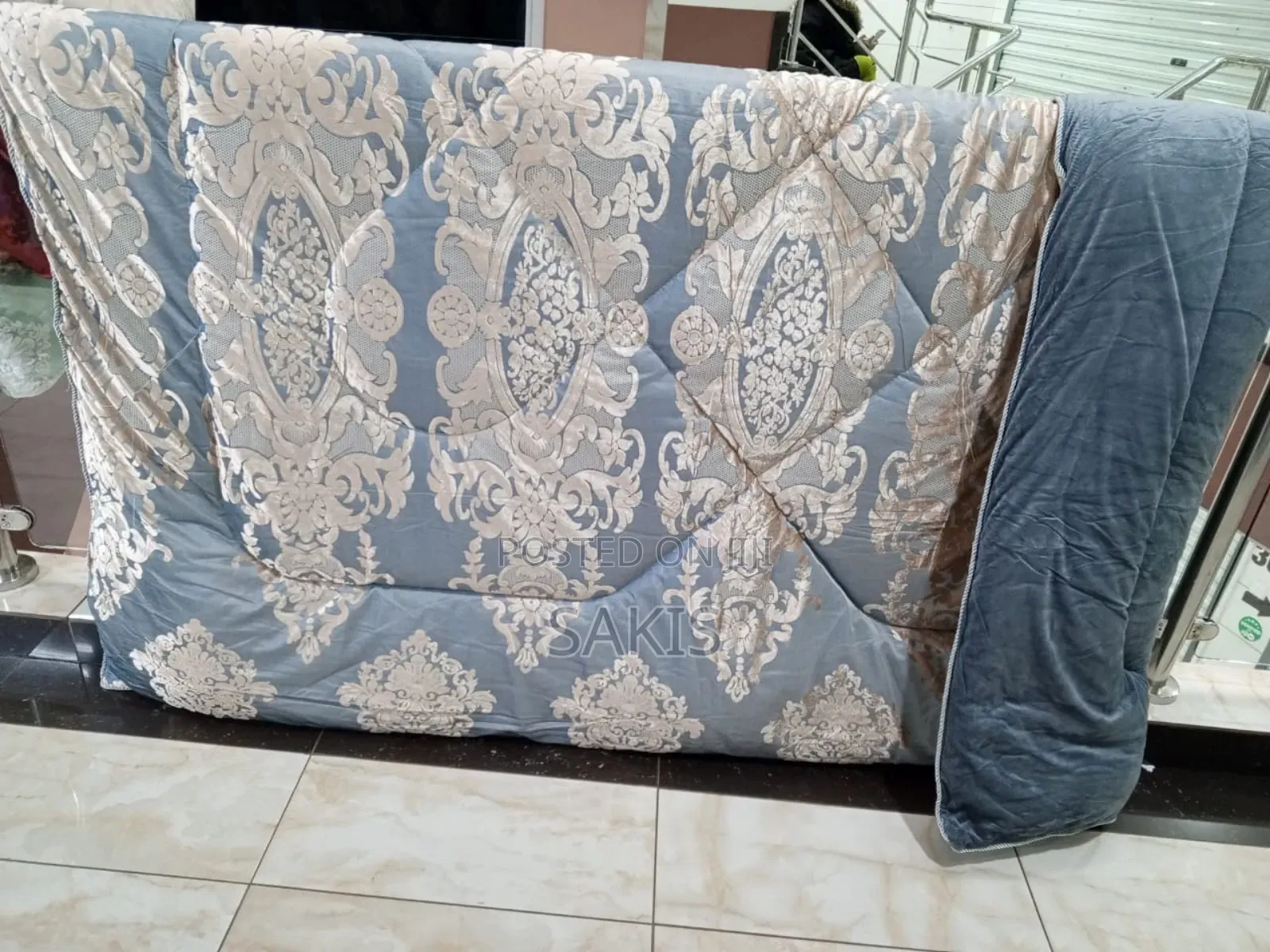 Silky Duvet Set Size 6ft X 7ft. Free Delivery