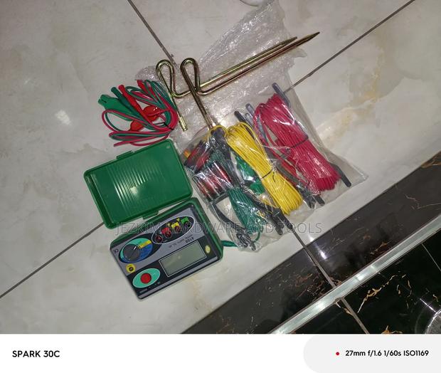 Digital Earth Resistant Tester - main view