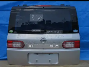 Tailgate/ Boot Nissan Lafesta 2010