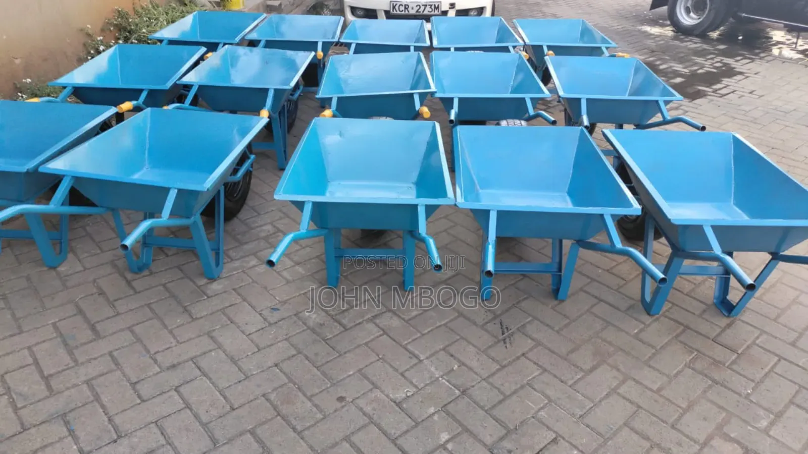 Heavy Duty Wheelbarrow