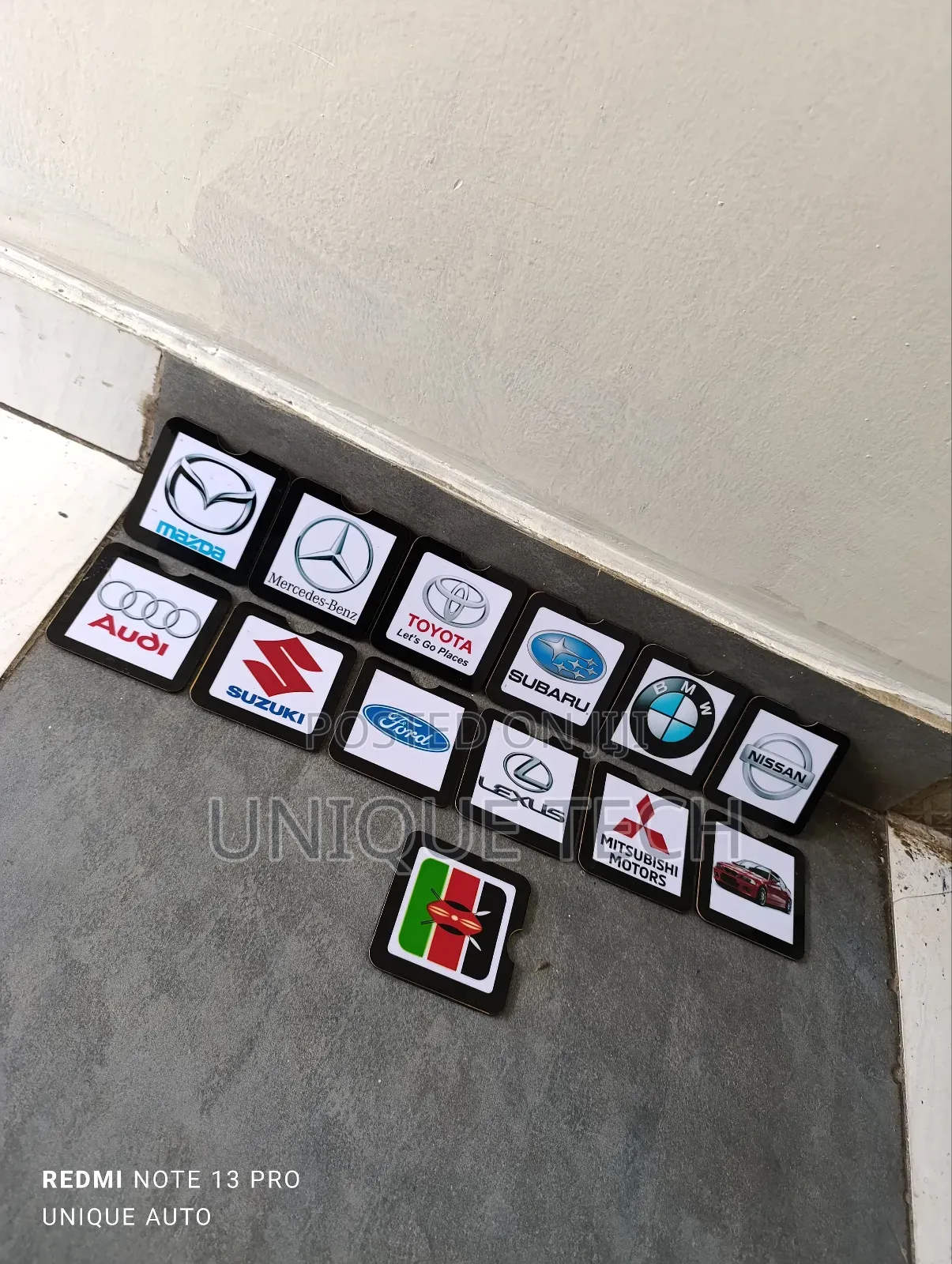 Car Insurance Pocket Case (Protect Important Papers )
