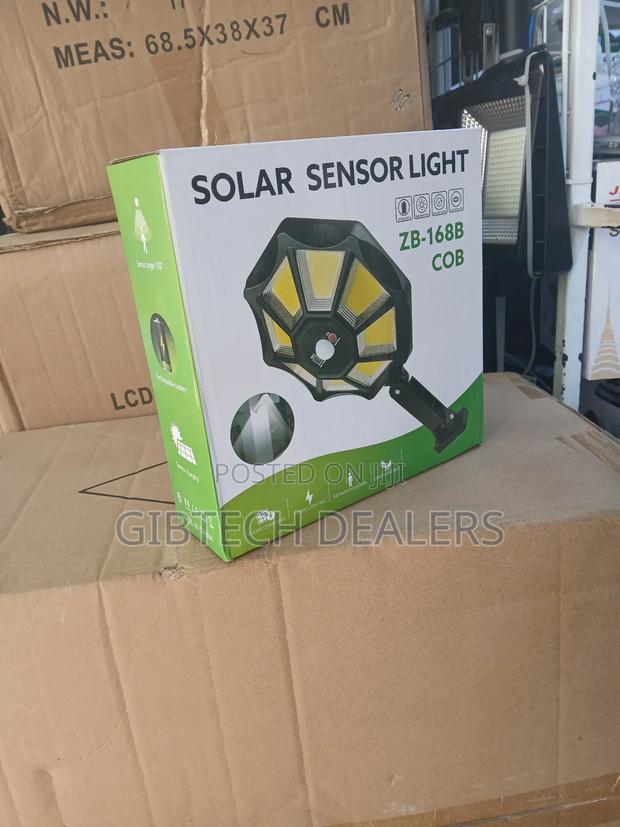 Zb 168b Solar Sensor Light - main view