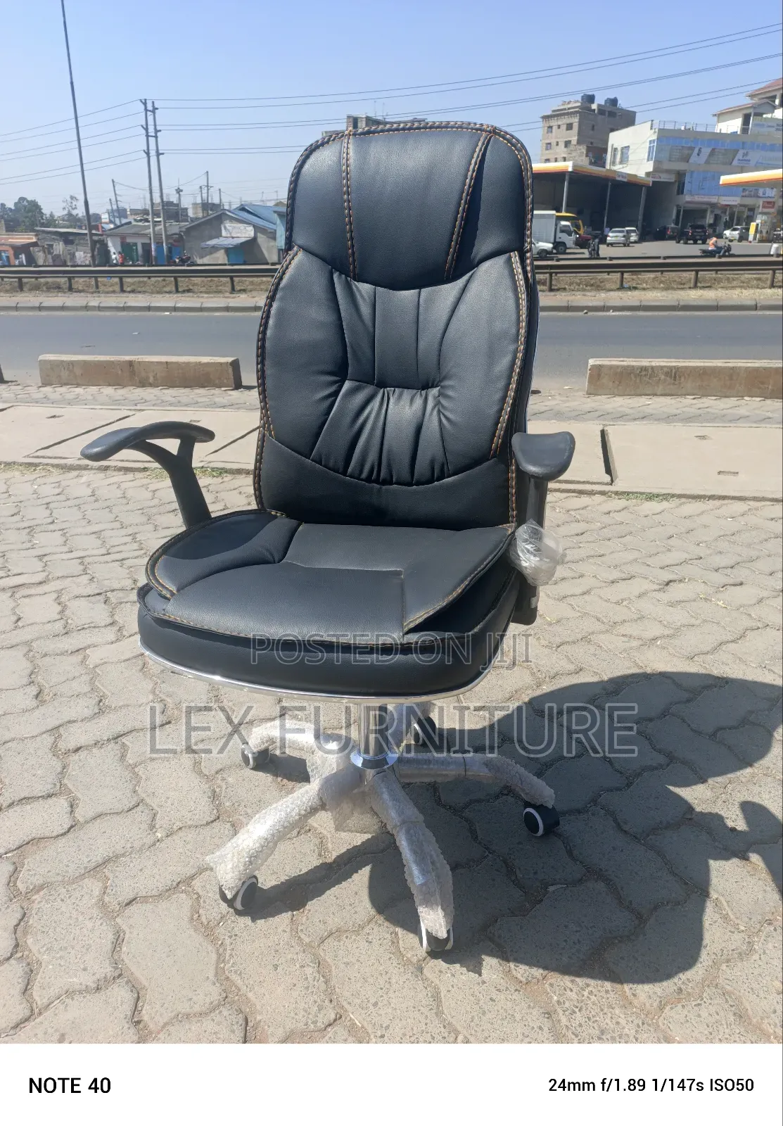 Spongy Leather Office Chair