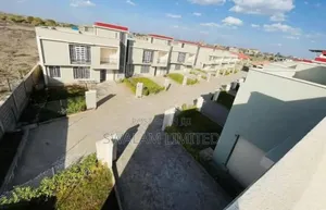 5bdrm Townhouse/Terrace in Kitengela for sale