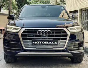 Audi Q5 2.0T Premium AWD quattro 2018 Blue
