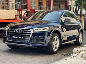 Audi Q5 2.0T Premium AWD quattro 2018 Blue