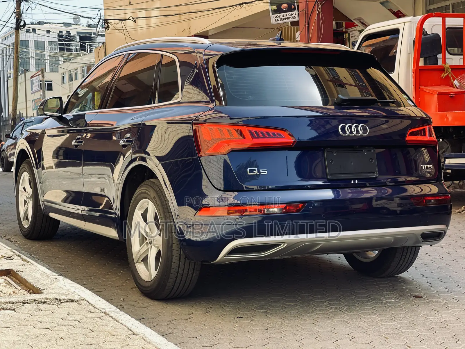 Audi Q5 2.0T Premium AWD quattro 2018 Blue