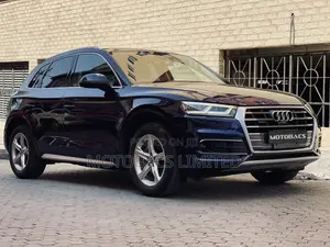 Audi Q5 2.0T Premium AWD quattro 2018 Blue