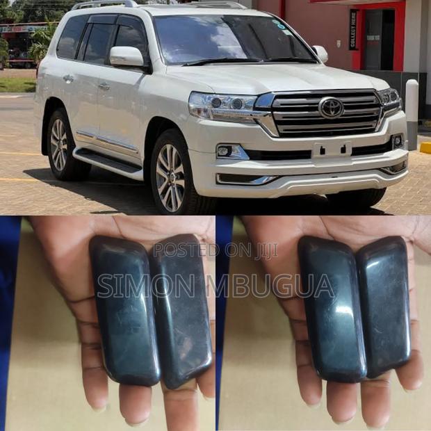 Toyota V8 200 Series Washer Jets/Nozzle Covers
