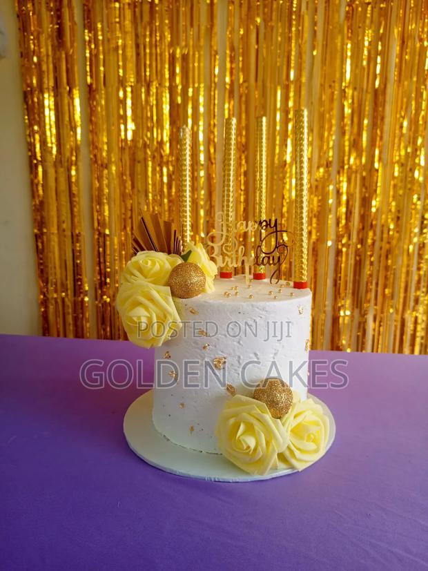 Themed and Non Themed Cakes - main view