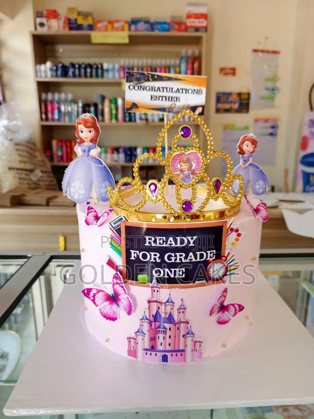 Themed and Non Themed Cakes - thumbnail 4