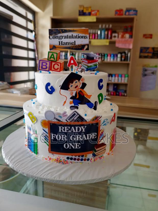 Themed and Non Themed Cakes - thumbnail 20