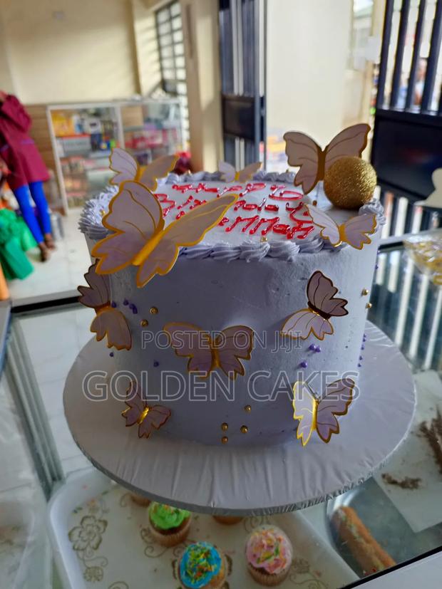 Themed and Non Themed Cakes - thumbnail 7