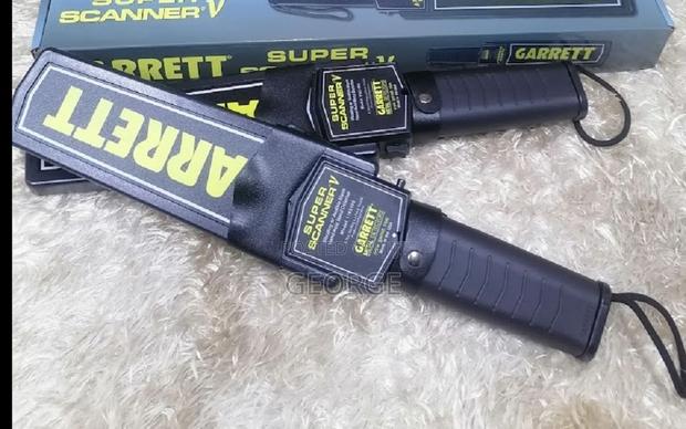 New Model Garrett Handheld Metal Detector - main view