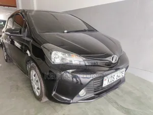 Toyota Vitz 2017 Black