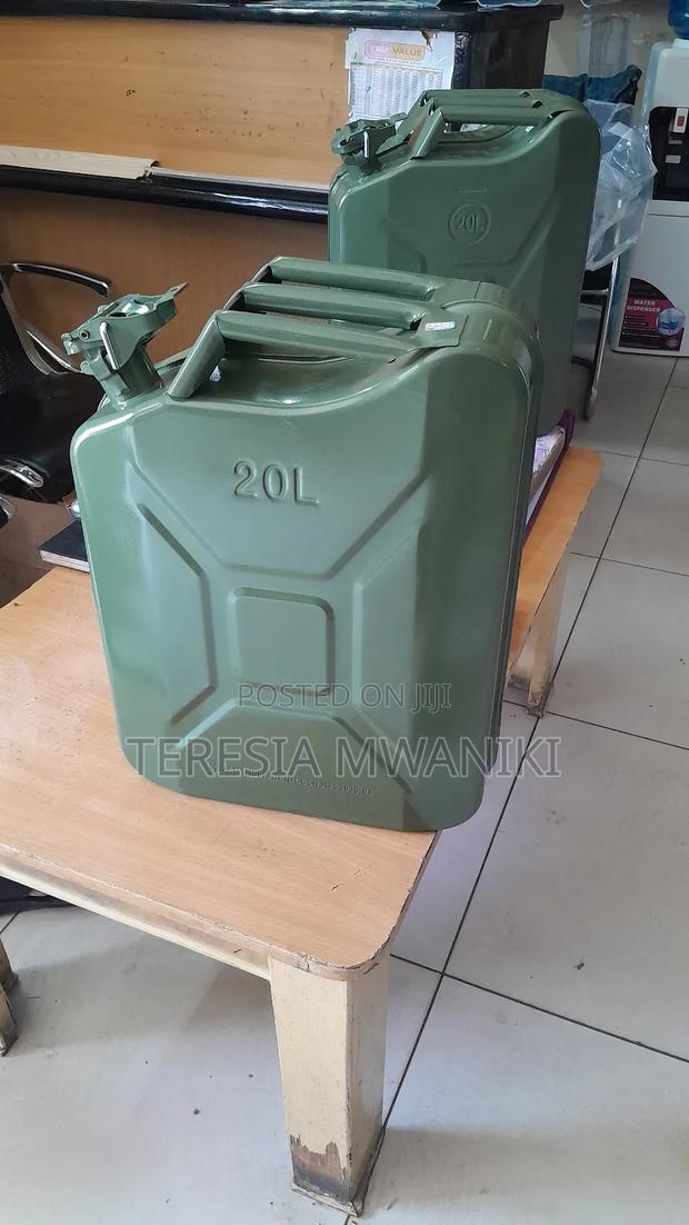 Fuel Jerry Cans/ 20ltrs Jerricans - thumbnail 2