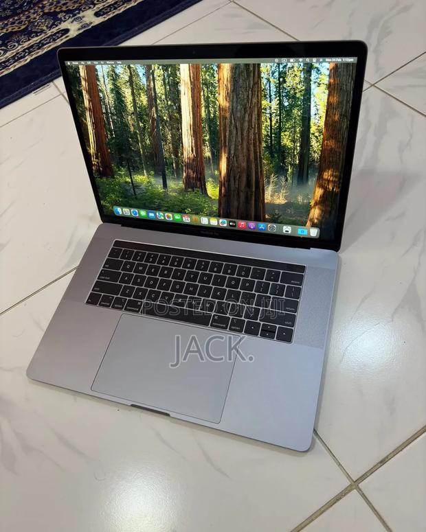 Laptop Apple MacBook Pro 2019 32GB Intel Core I9 SSD 1T