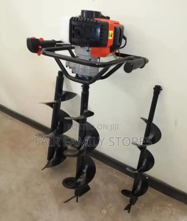Gasoline Earth Auger - main view