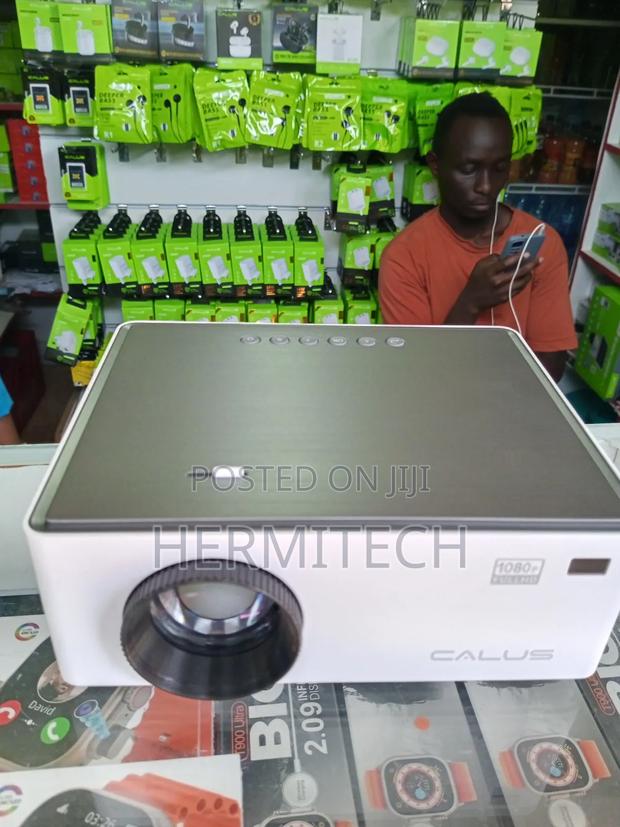 Hp7-a Projector Smart Android - main view