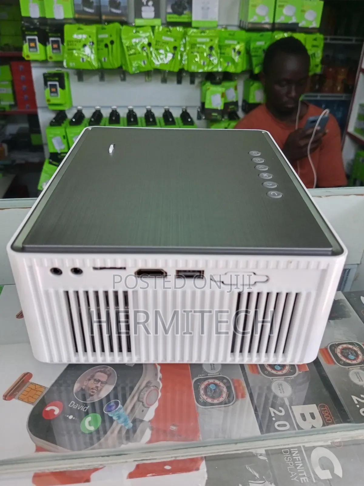 Hp7-a Projector Smart Android