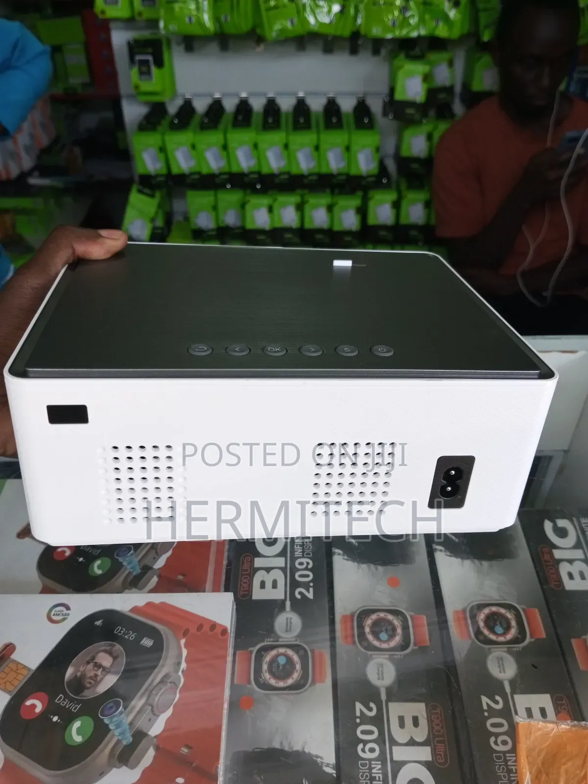 Hp7-a Projector Smart Android