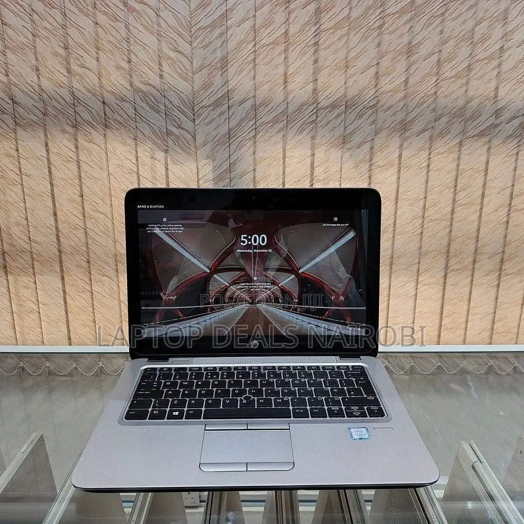 Laptop HP EliteBook 820 G3 8GB Intel Core I5 SSD 256GB