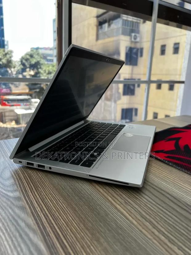 Laptop HP EliteBook 830 G7 16GB Intel Core I5 SSD 512GB - thumbnail 3