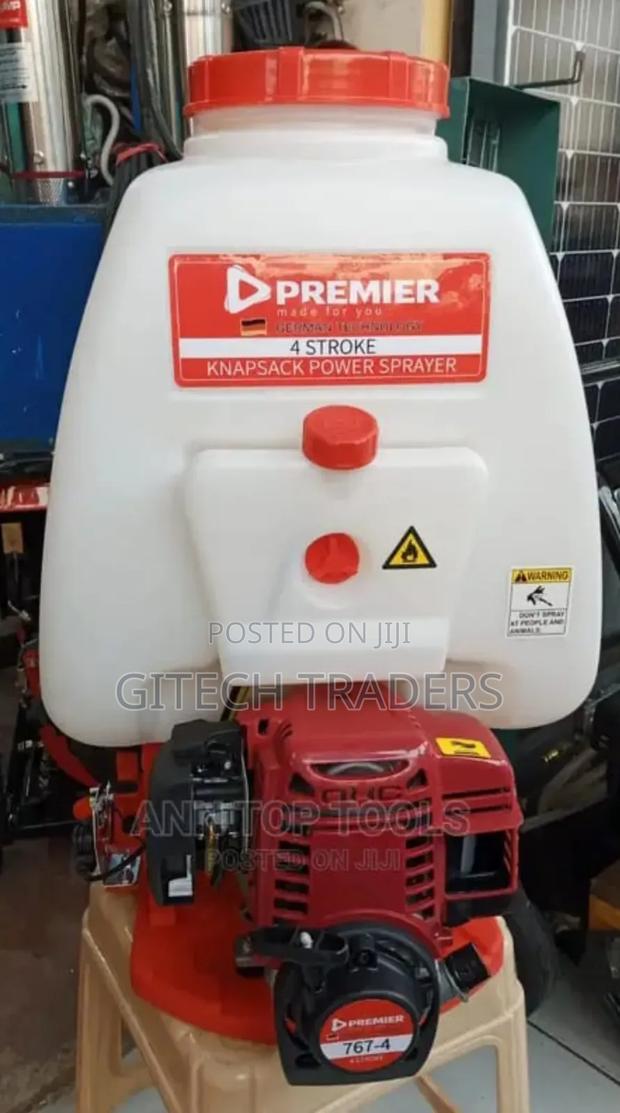 *Knapsack Engine Sprayer 4 Stroke