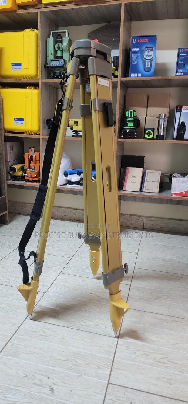 Professional Wooden Surveying Tripod - main view